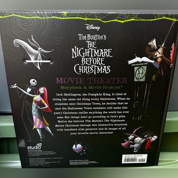 DISNEY NIGHTMARE BEFORE CHRISTMAS MOVIE THEATER STORYBOOK & MOVIE PROJECTOR BOOK - Picture 2 of 2